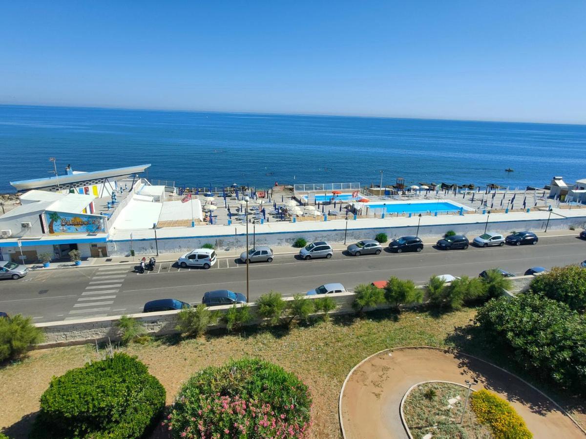 Seafront Suites บารี ภายนอก รูปภาพ